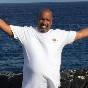 Meet your Posher, Troy